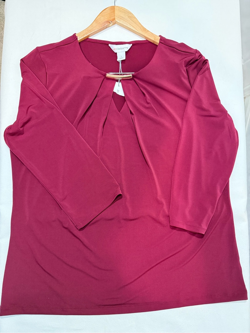 Liz Claiborne Maroon 3/4-Sleeve Keyhole Top with Bar Accent